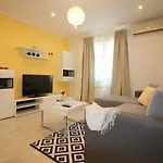 Appartement Lorena With Pool