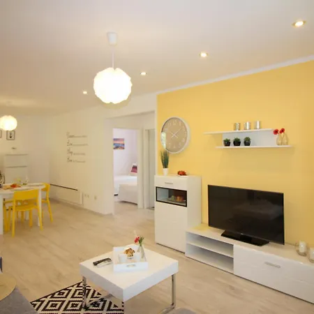 Lorena With Pool Poreč