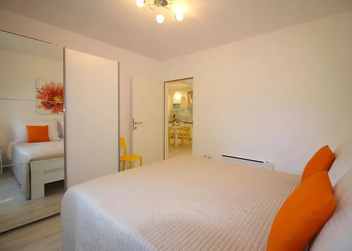 Apartman Lorena With Pool *