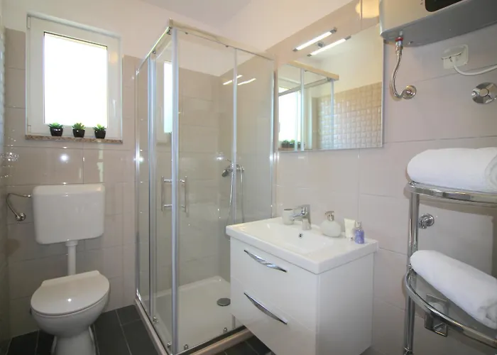 Apartman Lorena With Pool